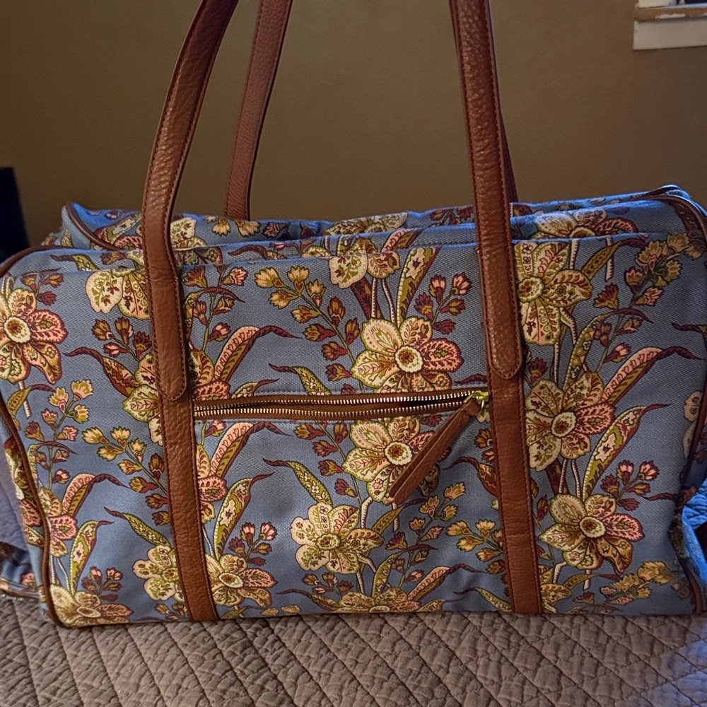 Vera Bradley duffle Floral Pattern Tote Bag with Brown Trim
